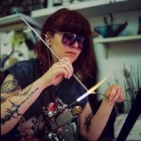 Itin&eacute;raire des Savoir-Faire de Sommi&egrave;res - Fileuse de verre &copy; La Flamme de Lili