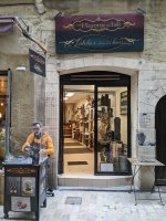 L'Atelier dans les Bois - Entrée de la boutique ©MacLeodPhotography