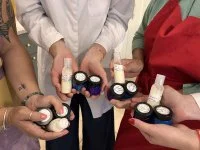 Atelier : R&eacute;alisation de votre soin de beaut&eacute; visage - Cosm&eacute;tiques faits-main &copy; Savonnerie de la Castelle_Villetelle