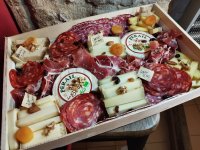 La Bodega ô Fromages_Sommières - Grande Planche charcuterie et fromage © Véronique Lazaro