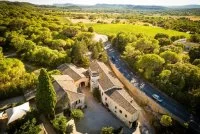 vue aerienne du domaine - vue aerienne du domaine &copy; domaine des Sauvaire