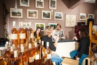 Les Vignerons du Sommi&eacute;rois_Sommi&egrave;res - Boutique &copy; Vignerons du Sommi&eacute;rois