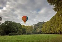 nouvelle montgolfiere - 1er vol uzes du nouveau ballon &copy; les montgolfieres du sud
