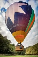 nouveau ballon - premier envol d'uzes &copy; les montgolfieres du sud