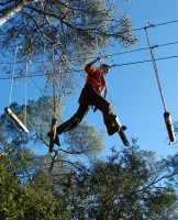 ACCROBRANCHE 1 - PARCOURS AVENTURE &copy; LIBRE