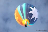 Vue dessous decollage en Montgolfiere - Les montgolfieres du sud &copy; Les montgolfieres du sud