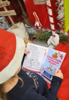 Chasse au trésor Noël - Cache-cache lutins - Livret jeu enfant © OT Pays de Sommières