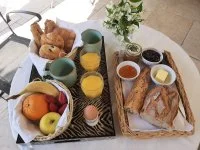plateau petit dejeuner - plateau petit dejeuner produits frais &copy; Granier elisabeth