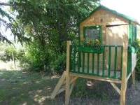 Camp Ch&eacute;ri - Jardin Cabane &copy; Suzanne H&eacute;risson