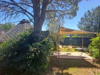 Chambre d'hôtes - Vue de côté, terrasse et accès à la chambre © La Chouette Villa