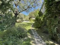 Meubl&eacute; Le Vidourle - Jardin &copy; Mas Fontclaire_Sommi&egrave;res