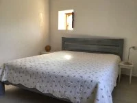 La Maison d&rsquo;En Bas_Orthoux-S&eacute;rignac-Quilhan - Chambre principale &copy; COSTE Eliane