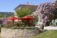 Auberge du C&egrave;dre - jardin &copy; Auberge du C&egrave;dre
