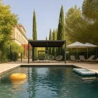 H&ocirc;tel - Piscine &copy; H&ocirc;tel L'Estelou