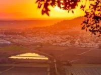 Les Moulins du Roc de Gachone - Vue panoramique au coucher de soleil. &copy; Alexandre Mazzocco