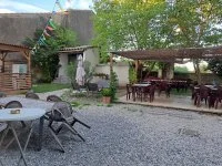 La Guinguette du Ch&acirc;teau_Saint-Cl&eacute;ment - La terrasse de la guinguette &copy; OTPS