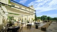 La Canop&eacute;e - Ch&acirc;teau de Pondres_Villevieille - Terrasse avce vue sur le parc &copy; Ch&acirc;teau de Pondres