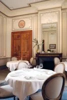 Restaurant Le 1818 - Ch&acirc;teau de Pondres_Villevieille - Salle int&eacute;rieure &copy; Ch&acirc;teau de Pondres