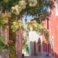 Ruelle color&eacute;e village - Cannes-et-Clairan