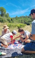 Famille dans le Vignoble avec le Comporte