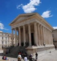 Maison Carr&eacute;e - N&icirc;mes