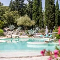 Piscine H&eacute;bergements